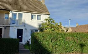 White House In Edinburgh, 2 Bedroom Good Location